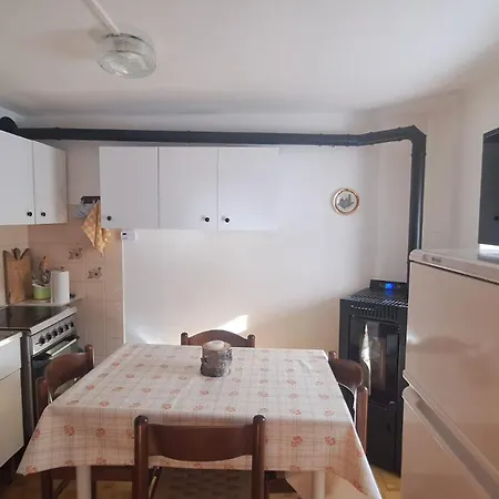 Breakfast With Mountains View *