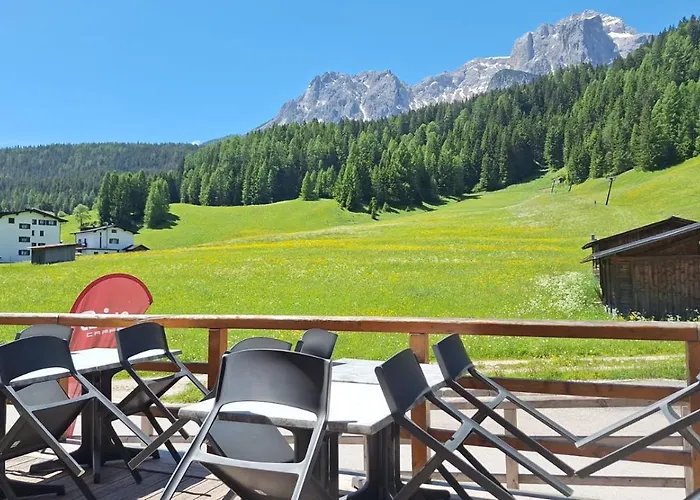 Breakfast With Mountains View Апартаменты